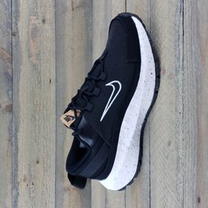 Nike Women's Crater Remixa Training Athletic Shoes